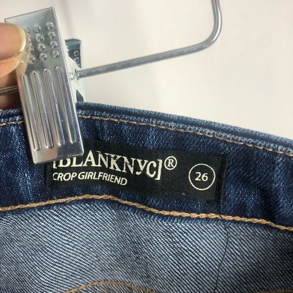 Blank NYC Crop Girlfriend Distressed Jeans sz 26 - Picture 6 of 8